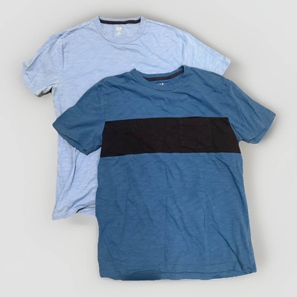 Gap Men's Lot Of 2 Lived In T Shirts‎